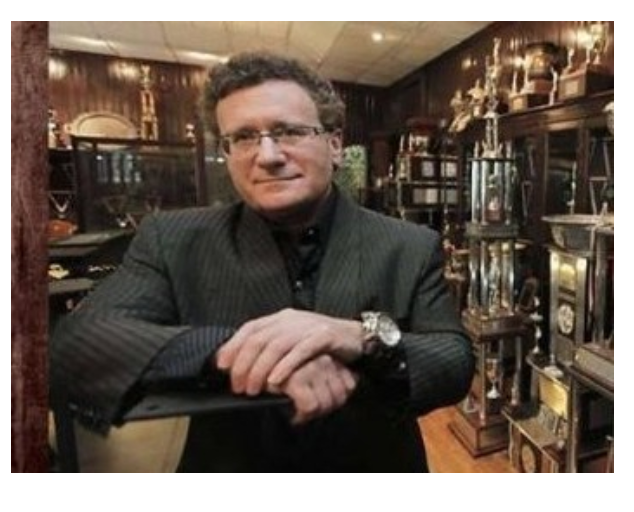 DR ROBERT M GOLDMAN