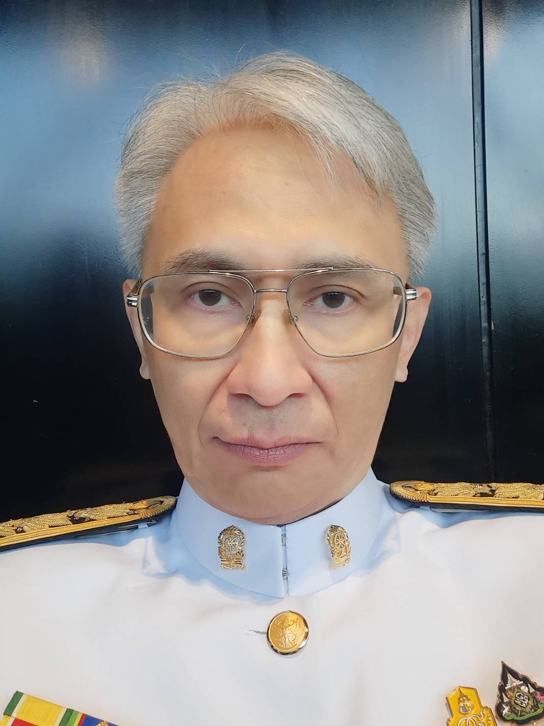 Prof. Somchai Amornyotin, MD, FRCAT, LL.B Prof. Somchai Amornyotin, MD, FRCAT, LL.B